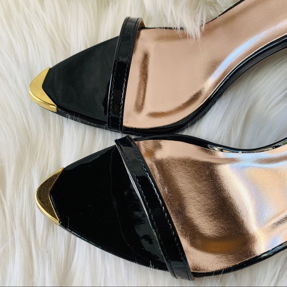 ☀️Two Strap Black Patent Heels with Gold Point - Picture 8 of 8